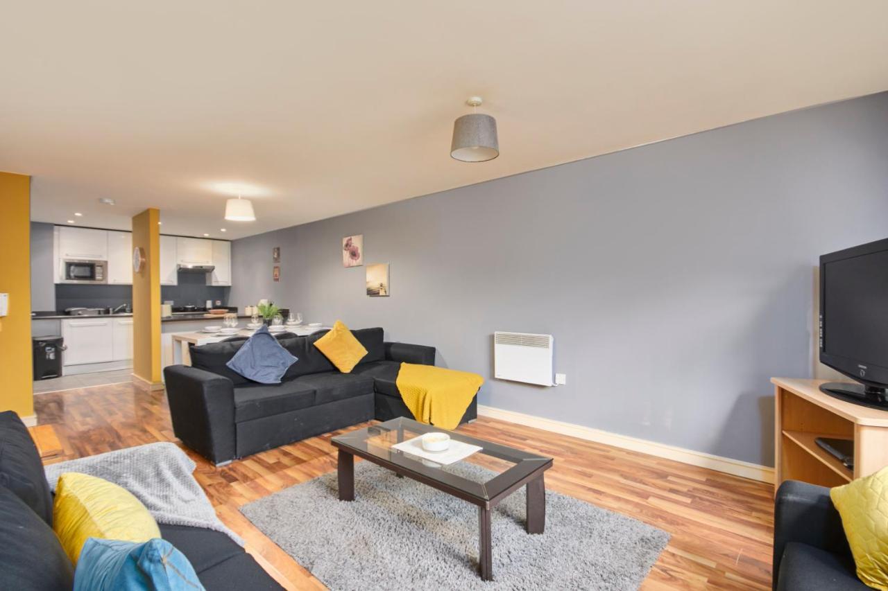 Stylish Manchester Gem - Sleeps 10! Екстер'єр фото