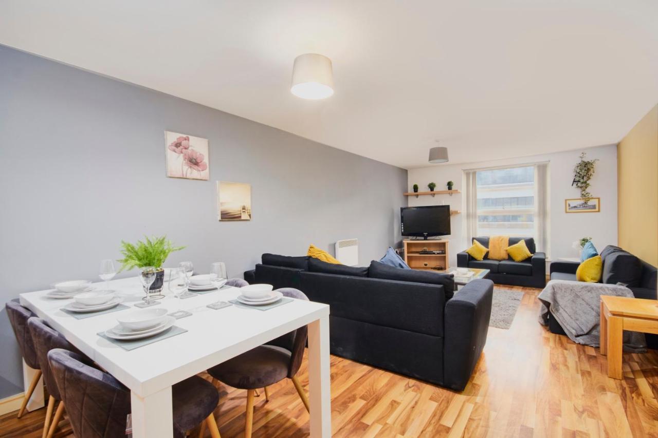 Stylish Manchester Gem - Sleeps 10! Екстер'єр фото